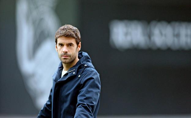 Xabi Prieto posa ayer en Zubieta tras el entrenamiento. /ARIZMENDI