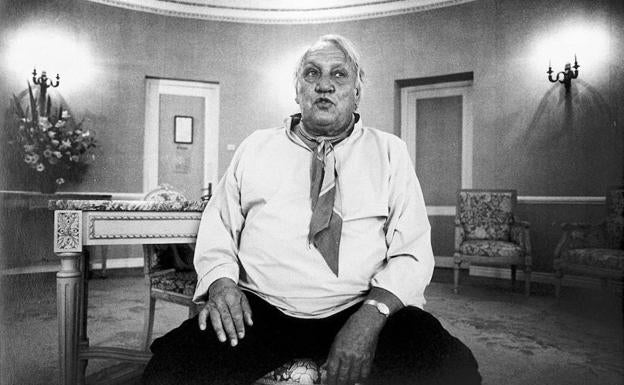 Joseph Losey, cineasta estadounidense, posaba en agosto de 1983 en la Universidad Internacional Menéndez y Pelayo, en Santander.
