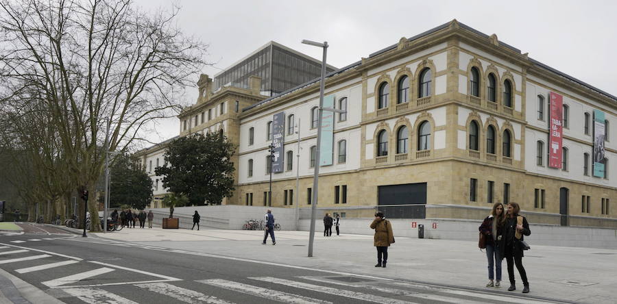 Donostiako Tabakaleran bi erakunde eta pertsona bat hautatuko dira saridun gisa, urriaren 6an