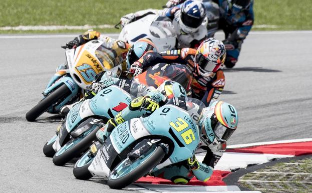 Joan Mir, al frente de la carrera de Moto3. /Rafa MArrodán/Photocall3000