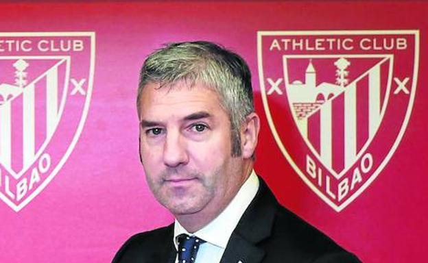 Josu Urrutia, en la rueda de prensa ofrecida en Ibaigane a finales de octubre./L.A. Gómez