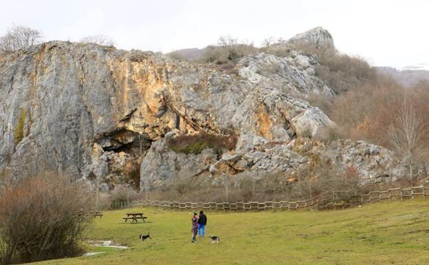 Cueva de Mairuelegorreta.