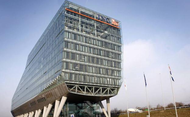 Vista de la sede de Dutch Bank y el grupo ING en Ámsterdam. /Toussaint Kluiters (Reuters)