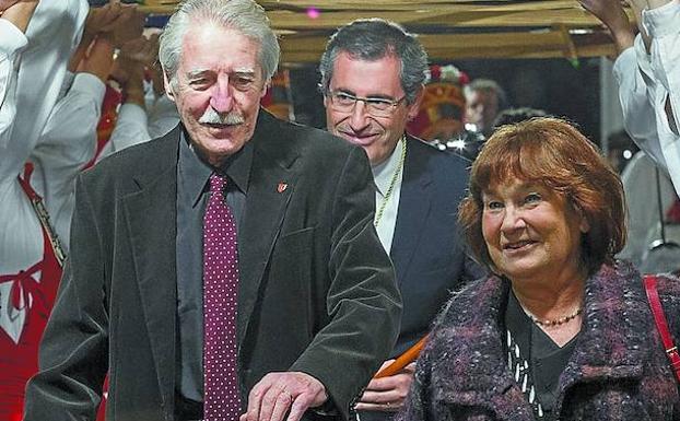 Urbeltz y Arregi, en el acto de la Medalla de Oro de 2015. /MICHELENA