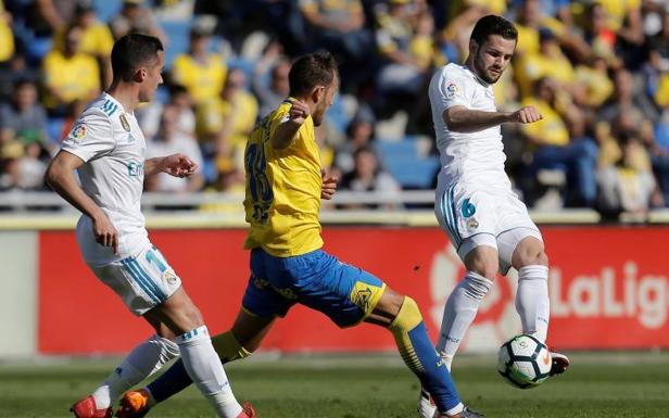Nacho Fernández en un lance del partido ante la UD Las Palmas. /Reuters
