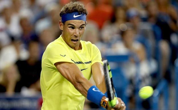 Rafa Nadal se prepara para la eliminatoria de Copa Davis ante Alemania./Afp
