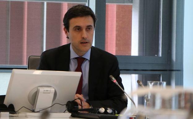 Larrañaga, diputado de Hacienda de Gipuzkoa, durante una comparecencia./SARA SANTOS