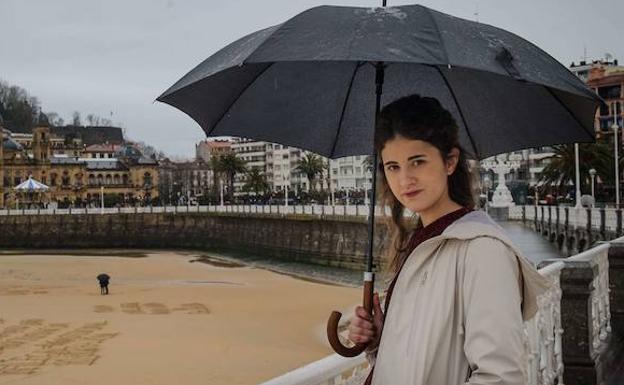 Izaro Andrés, en el paseo de La Concha. /UNANUE