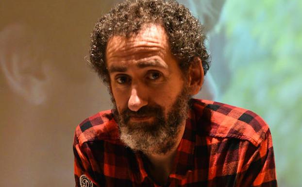 «El euskera no es impedimento para distribuir una película»