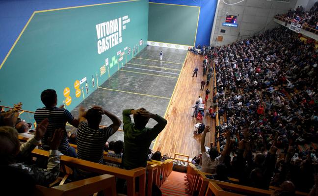 El Ogueta de Vitoria fue en su día sede de numerosas finales de mano profesional./ARIZMENDI