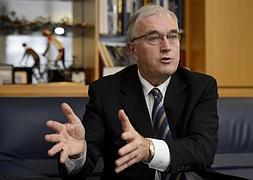 El presidente de la UCI, Pat McQuaid, durante una entrevista el pasado mes de diciembre. / Fabrice Coffrini (AFP)/
