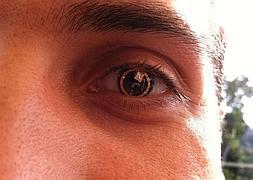 Ya se desarrollan lentillas capaces de detectar el glaucoma. Becky Scott/