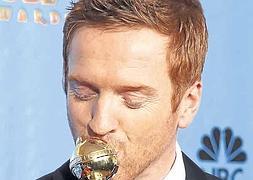 Damian Lewis, tras ganar el Globo de Oro al mejor actor. :: REUTERS/