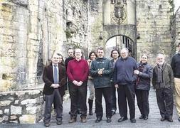 Admiración de los participantes en el foro 'Hondarribia de los patrimonios'
