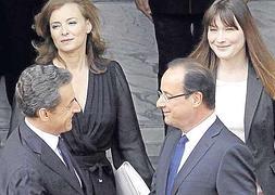 Carla, Hollande y el pingüino