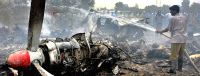 El peor accidente de la aviación civil en Pakistán se cobra la vida de 45 personas/