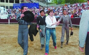 Historia. Eneko Andueza, autor del guión y presidente de la Comisión Taurina, en la finalización de un Festival Zuloaga. :: F. MORQUECHO/