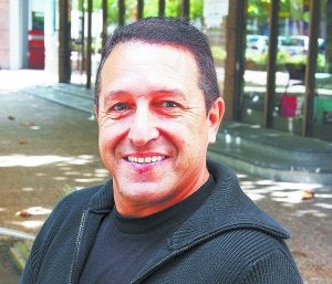 Charly Díez. Ha pasado unos días en Tolosa visitando a su familia y amigos. ::
KLISK/