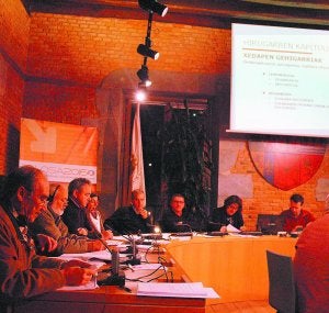 Un momento del debate sobre la nueva ordenanza del euskera en el último Pleno./
