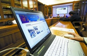Fotos. Imagen de la fototeca virtual del Archivo, durante la presentación de la nueva web. ::
F. DE LA HERA/