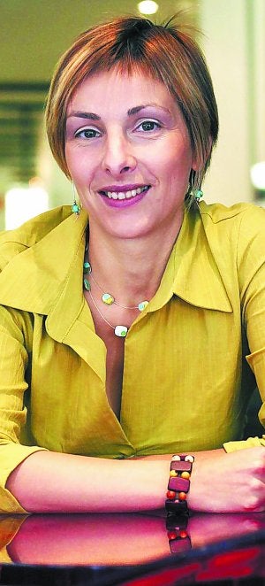 Mendizabal es también monitora de la Liga de la Leche. ::
MIKEL FRAILE/