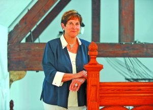 Reconocimiento. La UPV premia hoy la trayectoria de la donostiarra Teresa del Valle. :: UNANUE/