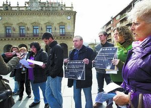 TAS anunció la manifestación convocada para el jueves. ::
F. DE LA
HERA/