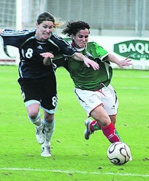 Eli Ibarra jugando. :: F. PORTU/