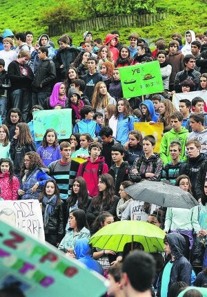 Exitosa marcha por la salud del año pasado. :: FELIX MORQUECHO/