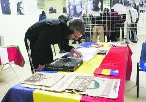 La Asociación Republicana inauguró el martes la exposición 'Mirada a la República'. ::
F. DE LA HERA/