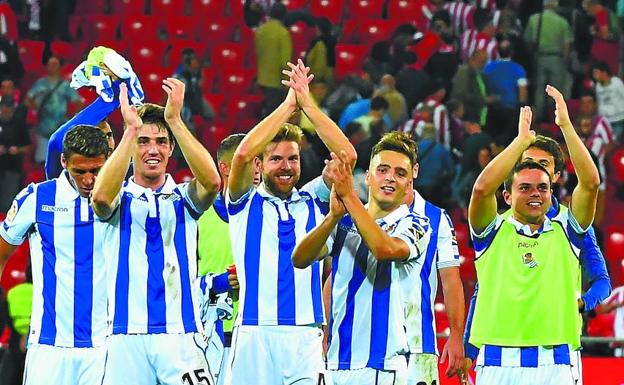Real Sociedad: La Real Sociedad, líder a domicilio y casi colista en casa | Real Sociedad