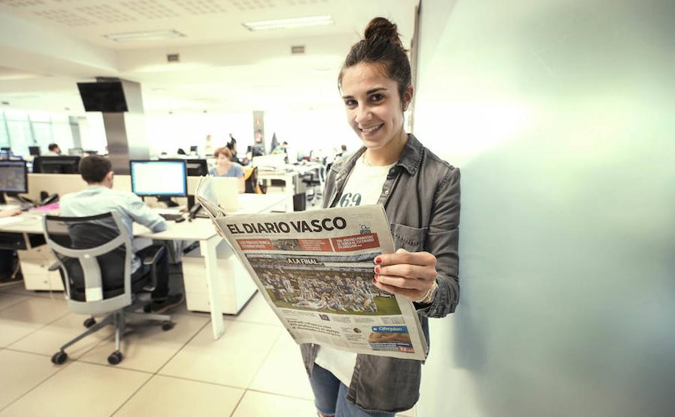 Marta Cardona posa en la redacción de este periódico, ayer durante la entrevista. 