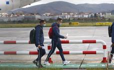 La expedición del Rijeka aterriza en el aeropuerto de Hondarribia