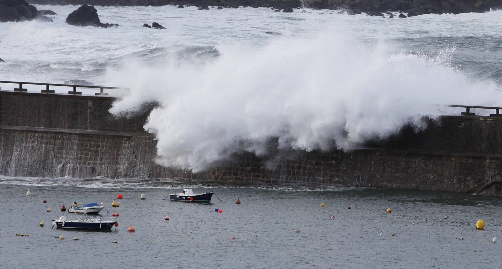 Temporal de olas en Bizkaia