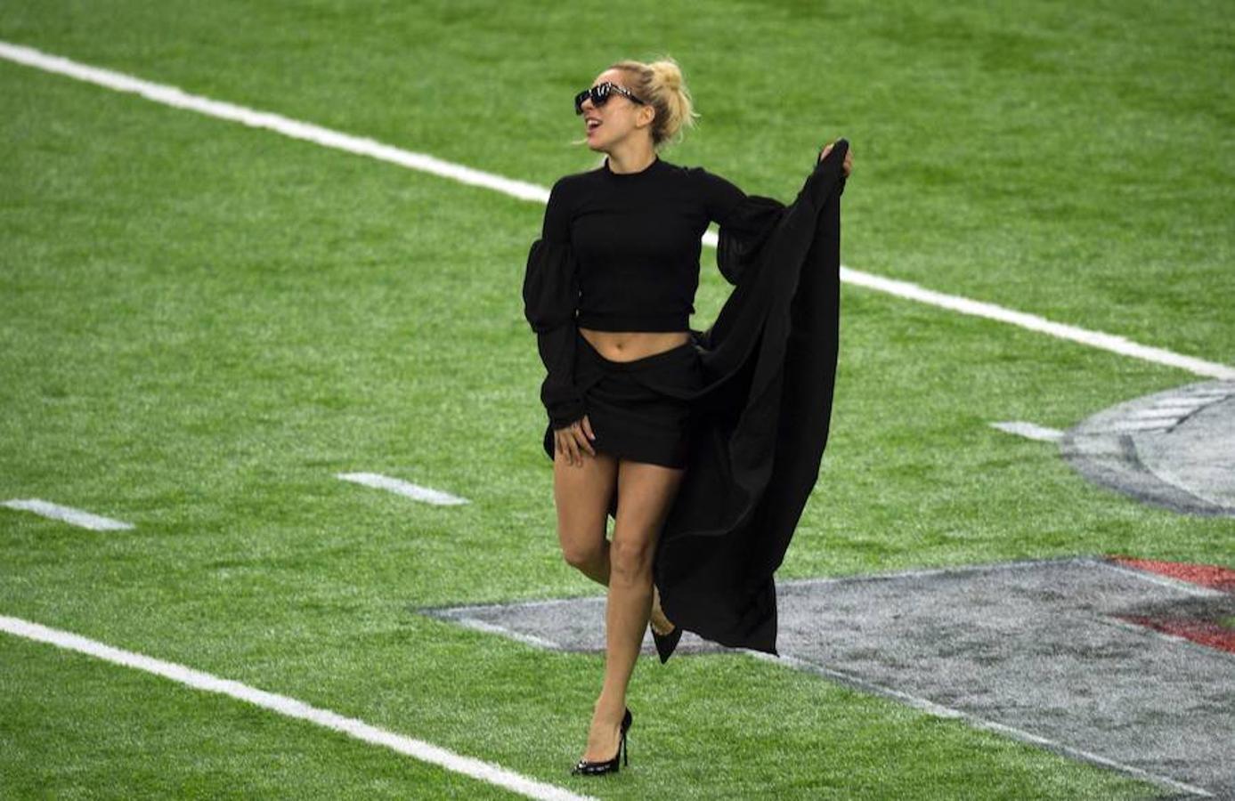 El descuido de Lady Gaga que calentó la previa de la Super Bowl