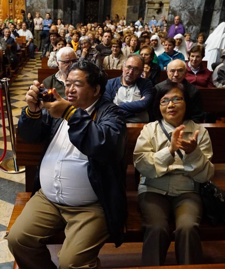 Cine en la basílica de Loyola