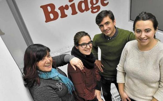 «Aprender un idioma no materno produce una gran satisfacción»