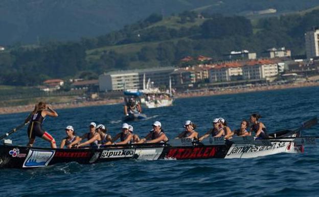 Diez traineras disputarán la Liga Euskotren tras las bajas de Hondarribia y Zumaia