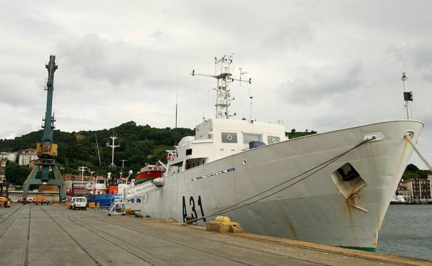 El buque 'Malaspina' recorre la costa guipuzcoana para su análisis cartográfico