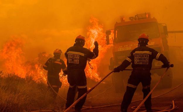 El incendio en la Calderona, estabilizado tras arder 1.200 hectáreas