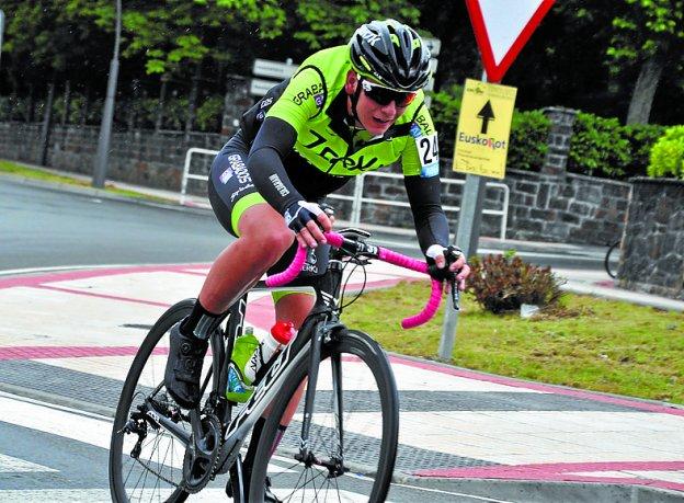 Los ciclistas no descansan en julio