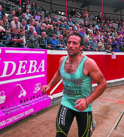 Alex Txikon se recupera de una nueva recaída