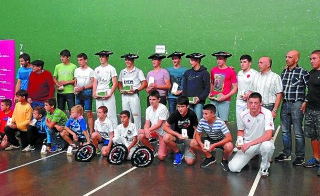 Imanol Odriozola, subcampeón del torneo de Lakua de pelota