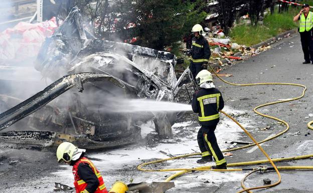 Diecisiete heridos en un grave accidente en la recta de Irura