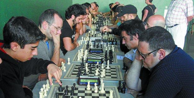 Abadiño se impone por tercer año consecutivo en el Villa de Deba