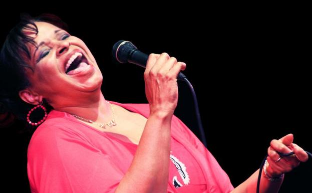 Deborah Carter pone voz al centenario del nacimiento de Ella Fitzgerald