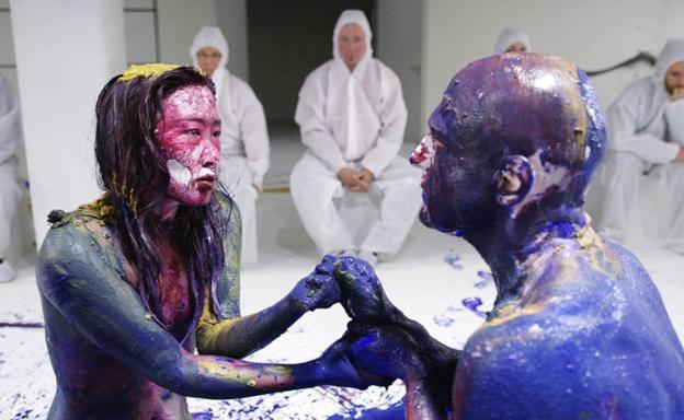 Performance: Living Colors