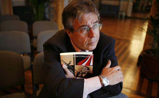 Muere Carlos Bacigalupe, periodista de dinastía y referente de la radio vizcaína