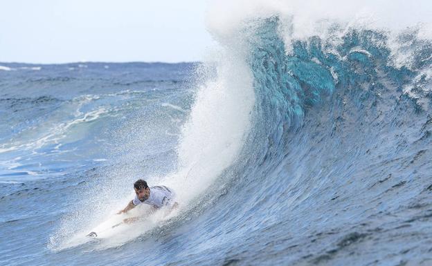 Aritz Aranburu, eliminado en el Billabong Tahiti Pro