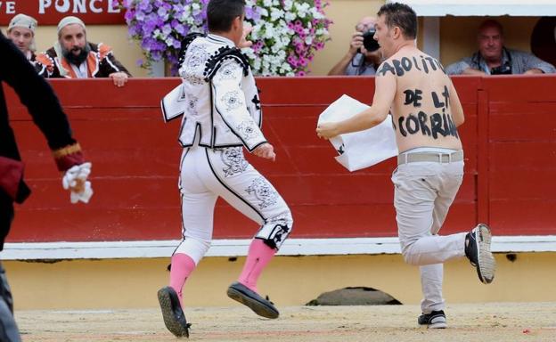 Activismo antitaurino en Iparralde